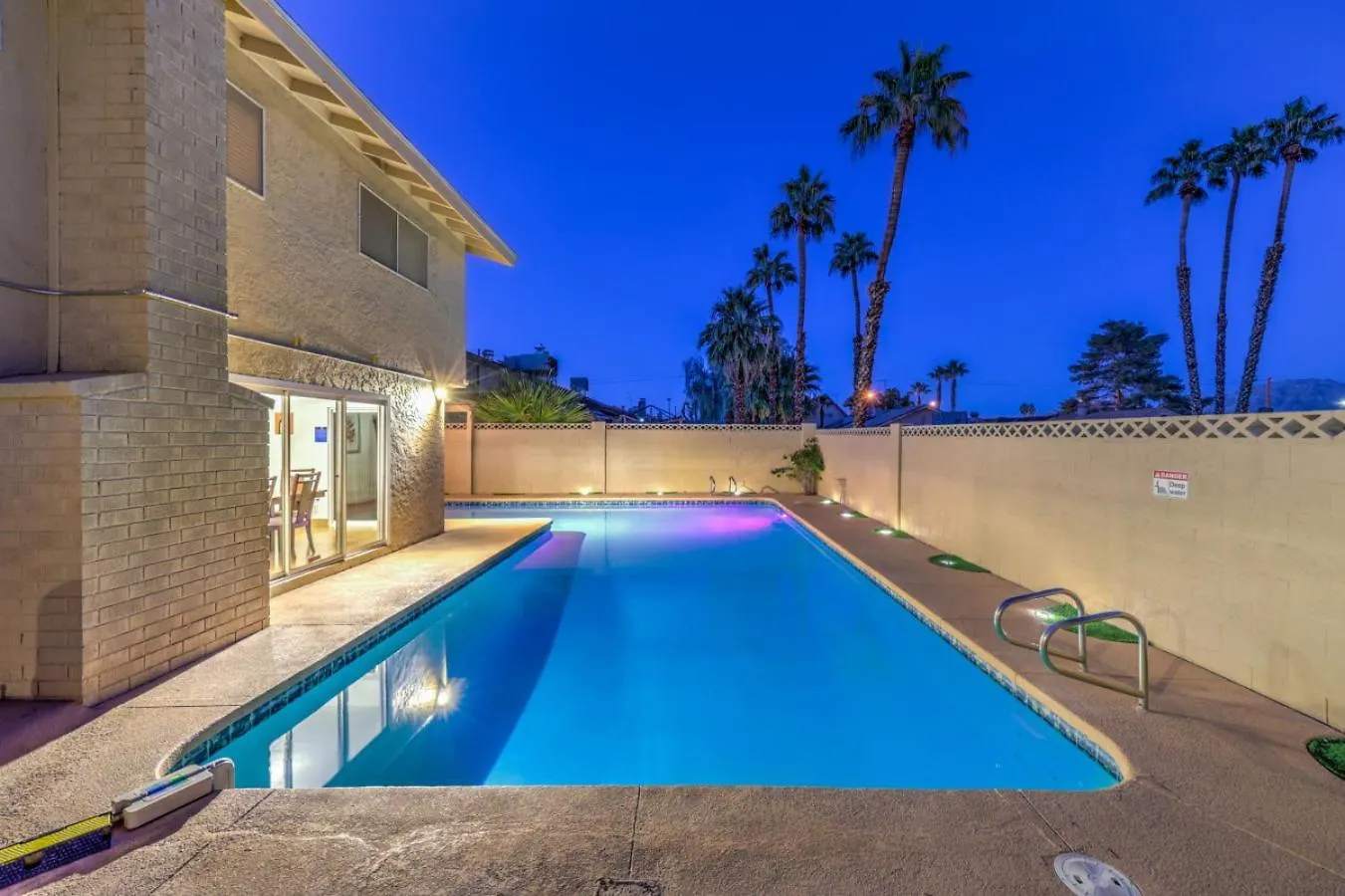 Oasis Near Strip Pool Jacuzzi Deck Poker Room Las Vegas Casa vacanze
