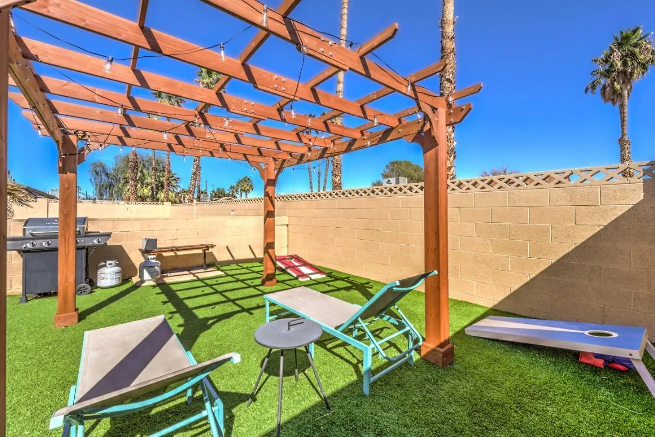 Дом отдыха Oasis Near Strip Pool Jacuzzi Deck Poker Room Лас-Вегас