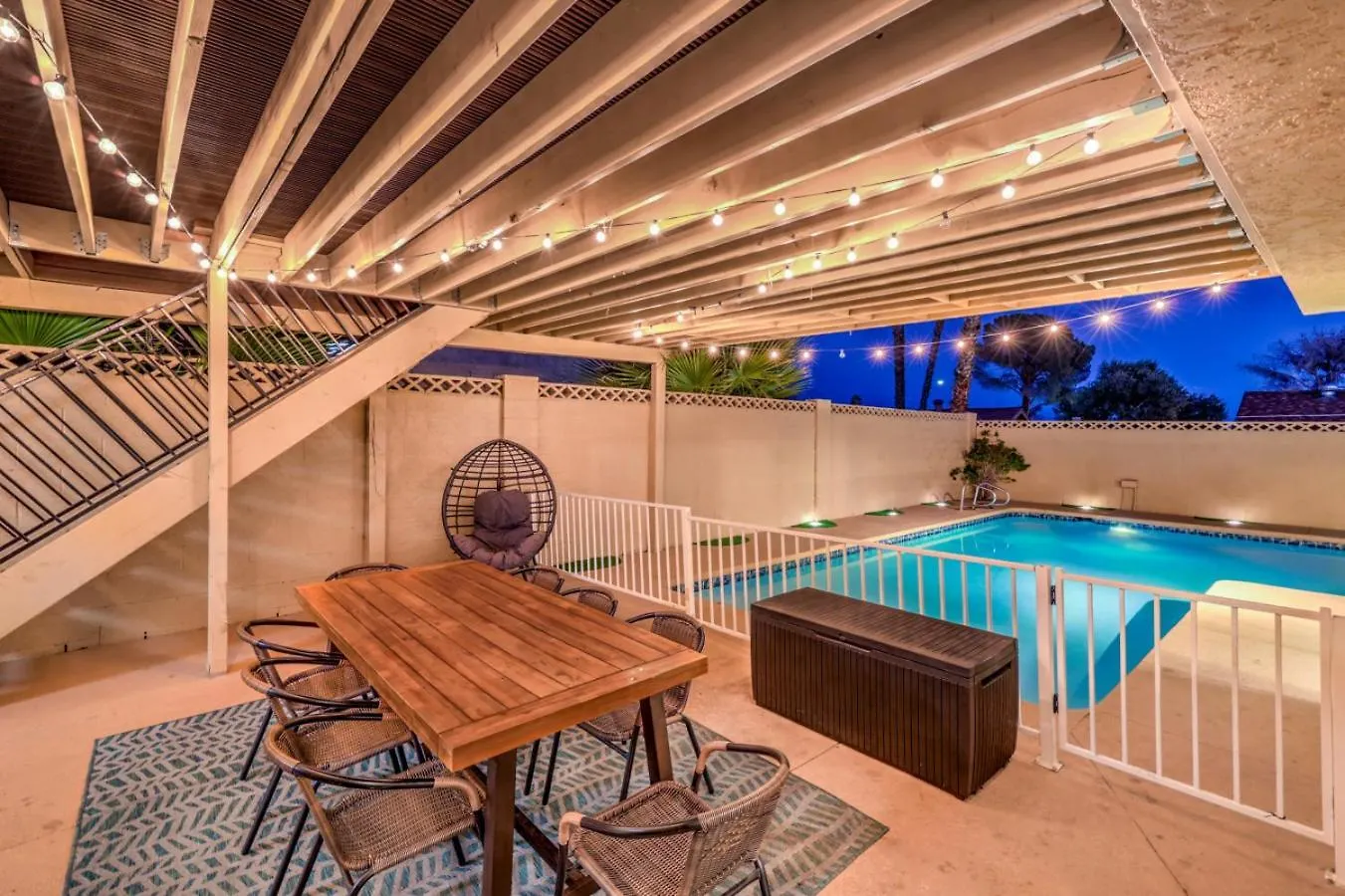 Дом отдыха Oasis Near Strip Pool Jacuzzi Deck Poker Room Лас-Вегас
